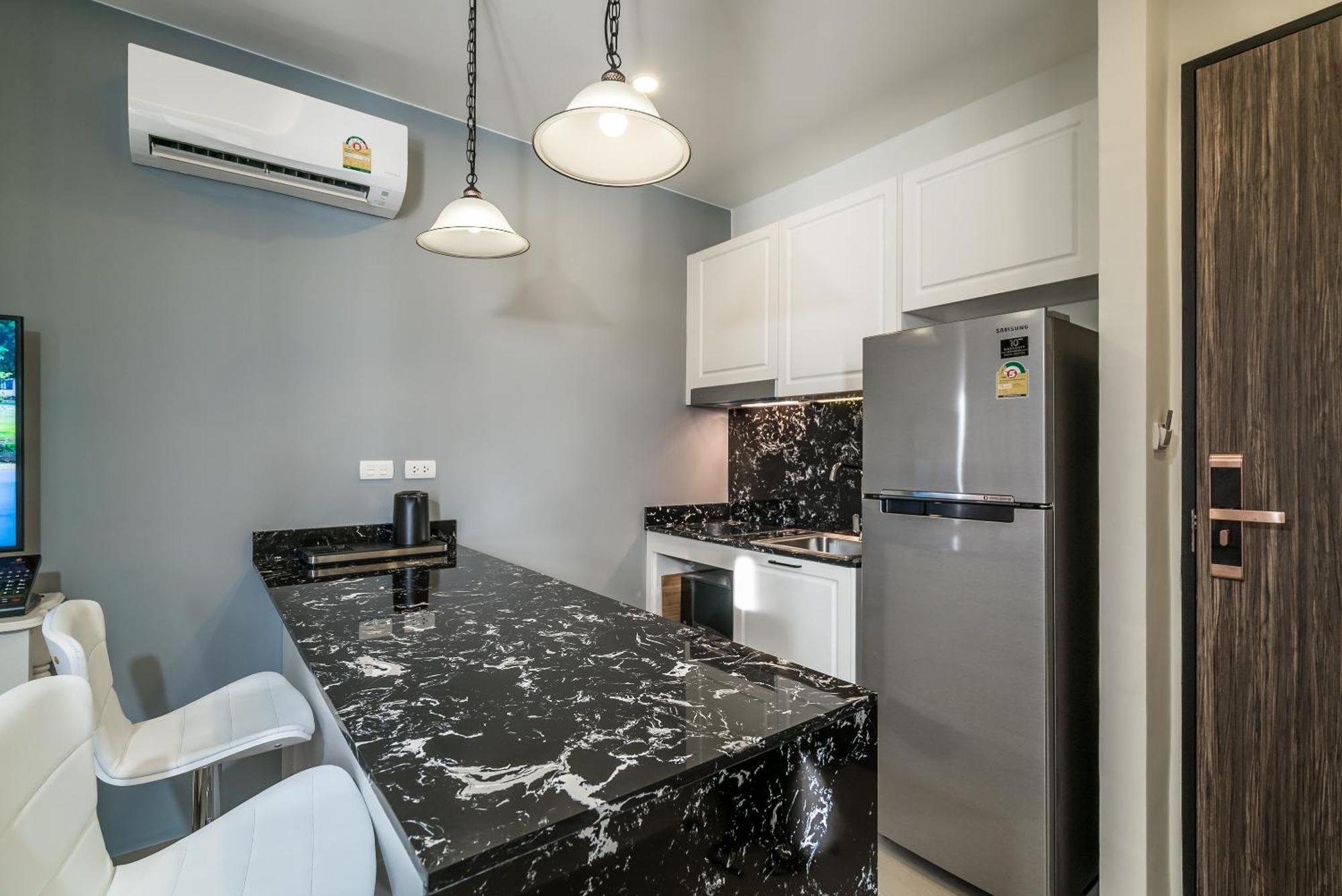 Apartment At Palmyrah Surin By Lofty Chambre photo